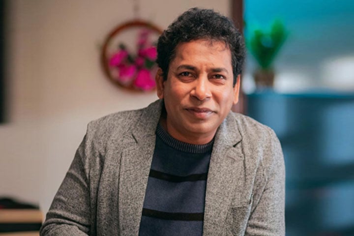 ন্যায় বিচার পাইয়ে দিতে সুরাইয়ার হয়ে মামলা লড়বেন মোশাররফ করিম