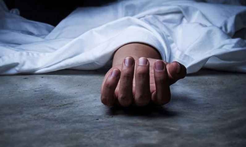 বাসের ধাক্কায় আইনজীবি নিহত