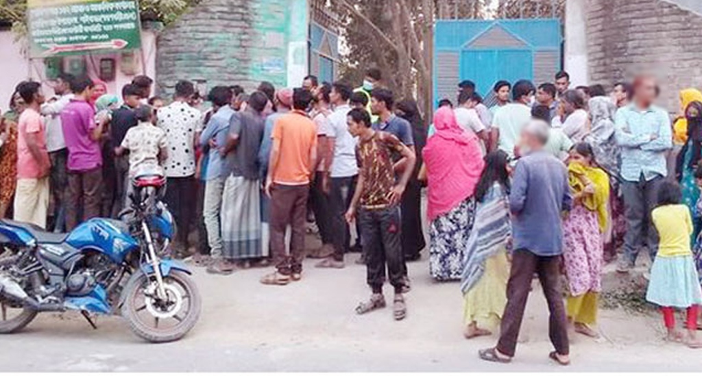 কুমিল্লায় গলাকেটে যুবককে হত্যা