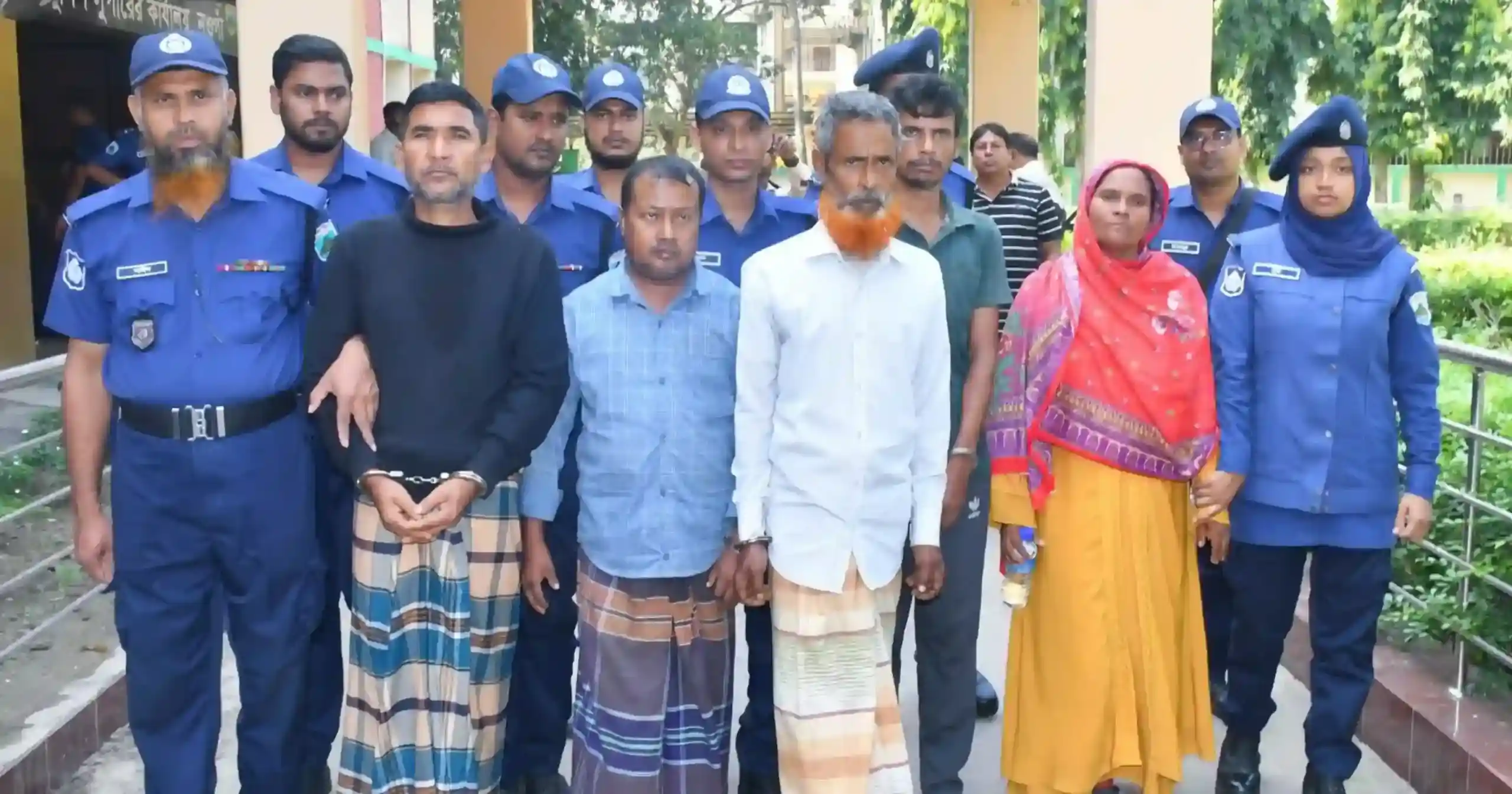 জমানো টাকা ও স্বর্ণালঙ্কারের লোভে বোনকে হত্যা, লাশ ফেলা হয় ধানখেতে